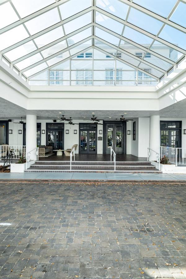 The Exchange Hotel Αγία Πετρούπολη Εξωτερικό φωτογραφία